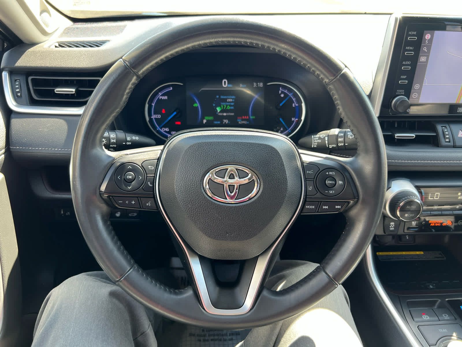 Used 2020 Toyota RAV4 Limited AWD/4WD image 17
