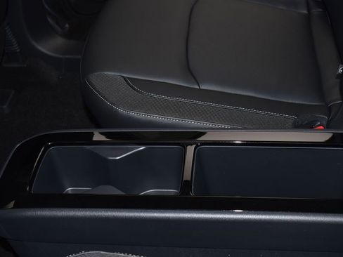 Certified 2025 Nissan Pathfinder SL w/ SL Premium Package image 20