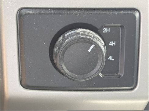 Used 2020 Ford F350 Lariat w/ Lariat Value Package AWD/4WD image 35