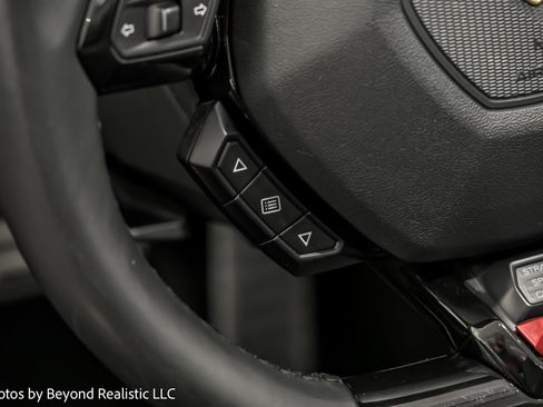 Used 2023 Lamborghini Huracan EVO image 22