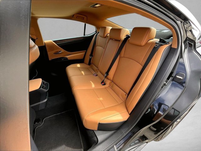 Used 2025 Lexus ES 350 w/ Premium Package FWD image 29