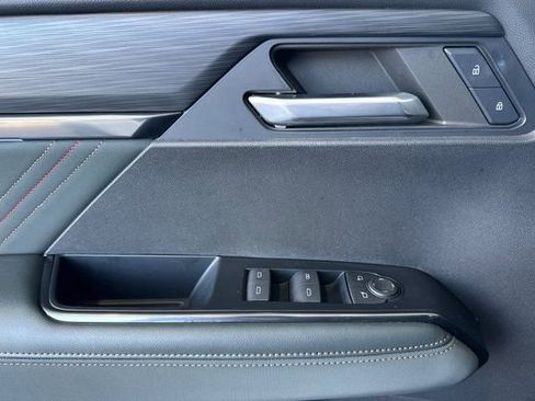 Used 2024 GMC Acadia AT4 w/ Super Cruise Package image 11