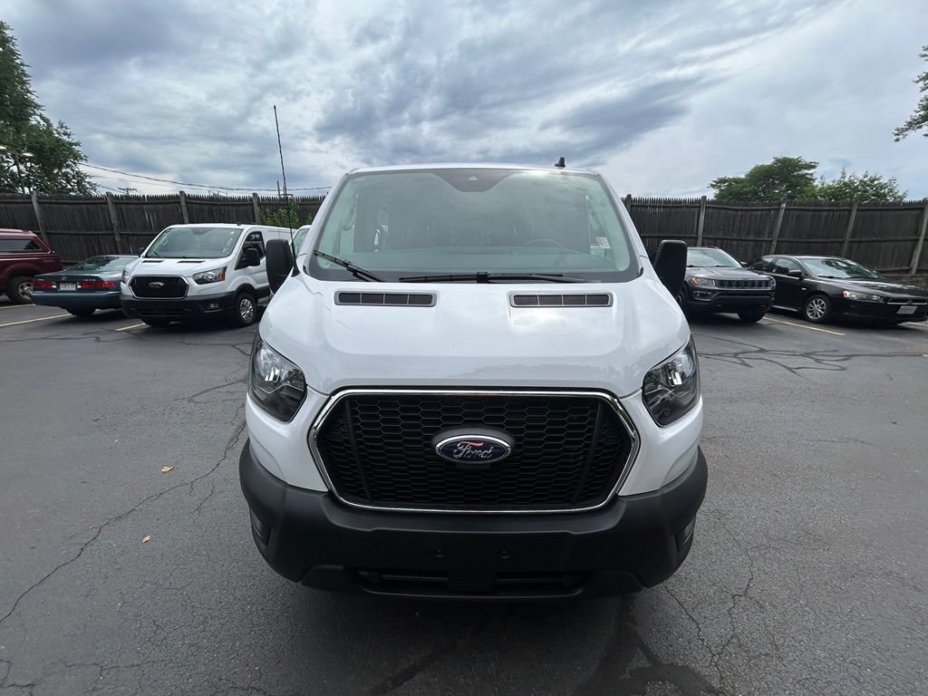 Used 2025 Ford Transit 250 Low Roof w/ Exterior Upgrade Package RWD image 2