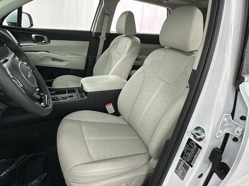 New 2025 Kia Sorento EX w/ Panoramic Sunroof Package image 10