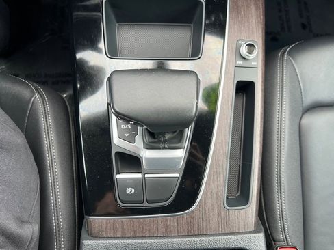 Used 2023 Audi Q5 2.0T Premium w/ Convenience Package image 26