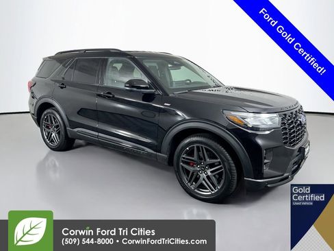 Certified 2025 Ford Explorer ST-Line w/ ST-Line Street Pack image 1