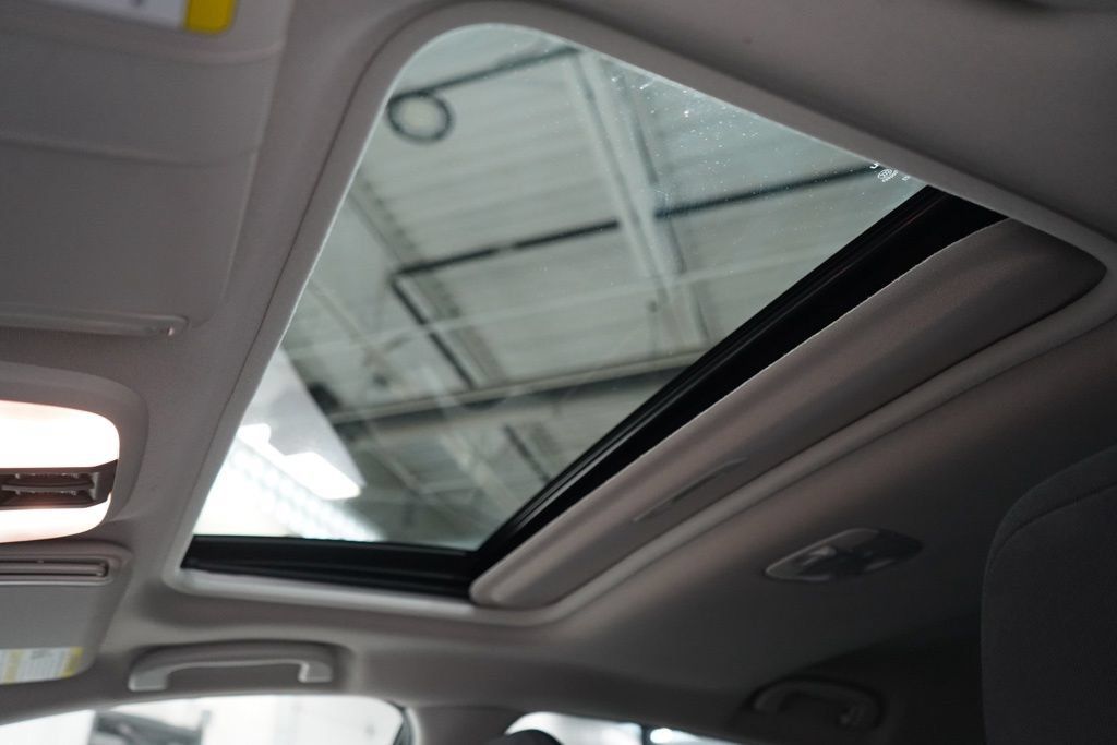 Used 2021 Ford Edge SEL FWD image 33