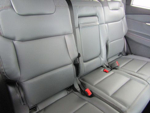 New 2026 Ford Explorer Active w/ Active Comfort Package AWD/4WD image 3