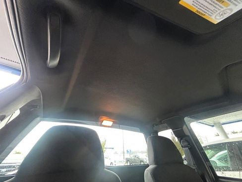 Used 2003 Chevrolet S10 Pickup LS image 26