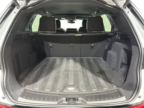 Used 2025 Land Rover Discovery Sport Dynamic SE image 17