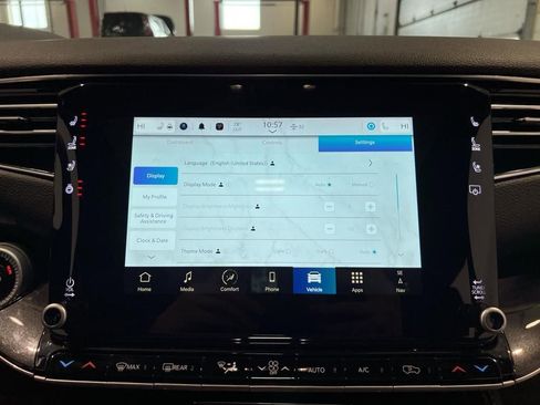 New 2024 Jeep Wagoneer 4WD w/ Premium Group I image 27