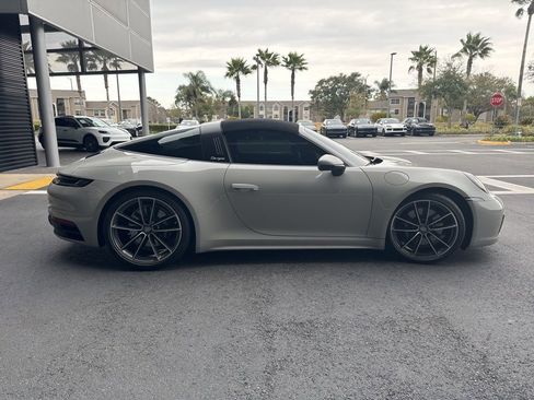 Used 2021 Porsche 911 Targa 4S image 3