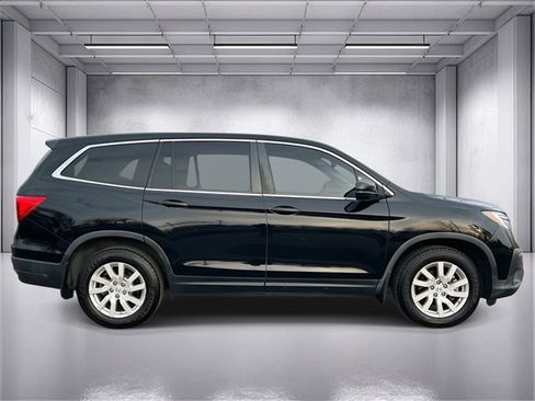Used 2020 Honda Pilot LX image 2