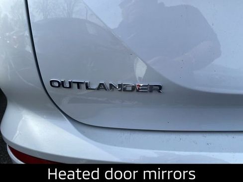 New 2026 Mitsubishi Outlander SE image 14