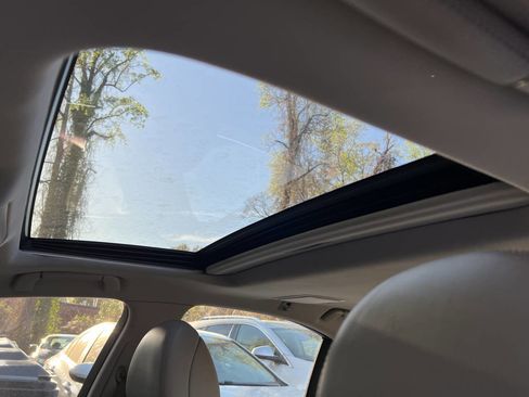 Used 2011 Lexus LS 460 AWD w/ Comfort Pkg image 26