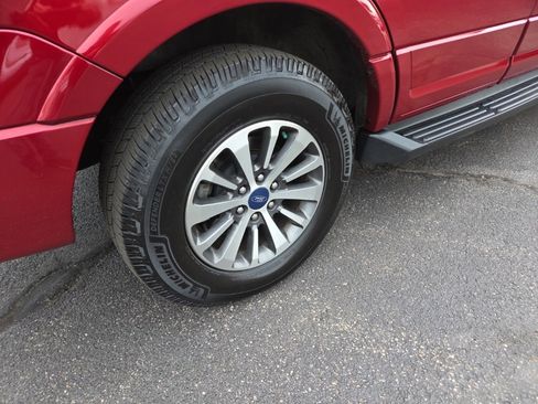 Used 2016 Ford Expedition XLT w/ Equipment Group 202A image 7