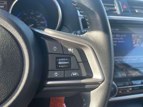 Used 2018 Subaru Outback 2.5i Premium AWD/4WD image 23