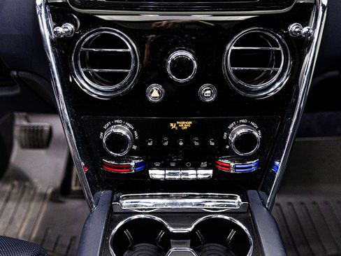 Used 2020 Rolls-Royce Cullinan image 26