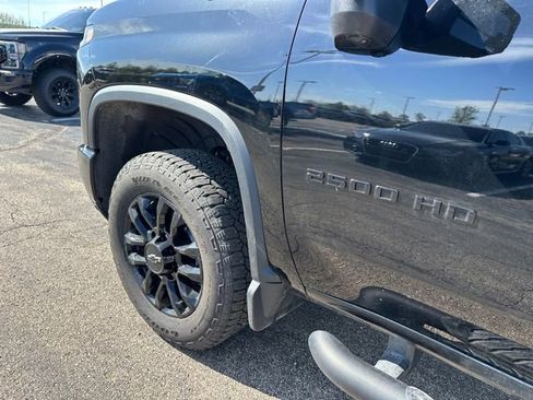 Used 2025 Chevrolet Silverado 2500 LTZ w/ Trail Boss Package AWD/4WD image 7