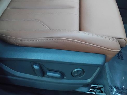 Certified 2025 Audi Q5 e Premium Plus w/ Premium Plus Package image 25