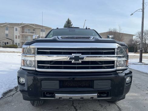 Used 2018 Chevrolet Silverado 3500 High Country image 2