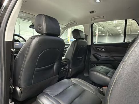 Used 2020 Chevrolet Traverse LT w/ LPO, Floor Liner Package AWD/4WD image 19