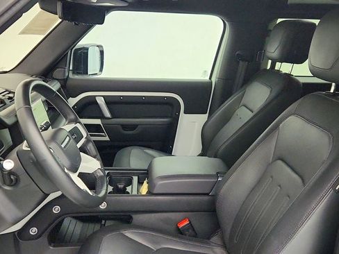Used 2022 Land Rover Defender 90 X-Dynamic HSE image 21