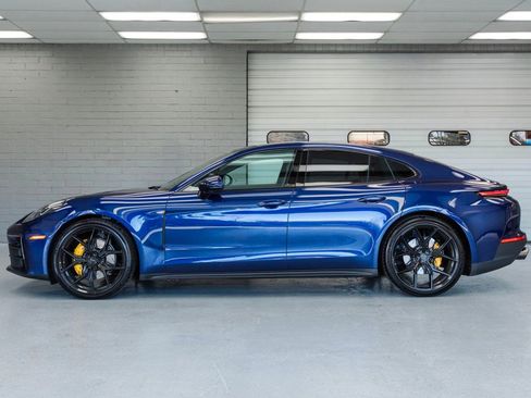 Used 2024 Porsche Panamera 4 image 4