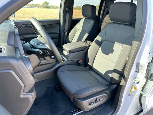 New 2026 Chevrolet Colorado W/T w/ WT Convenience Package II image 11