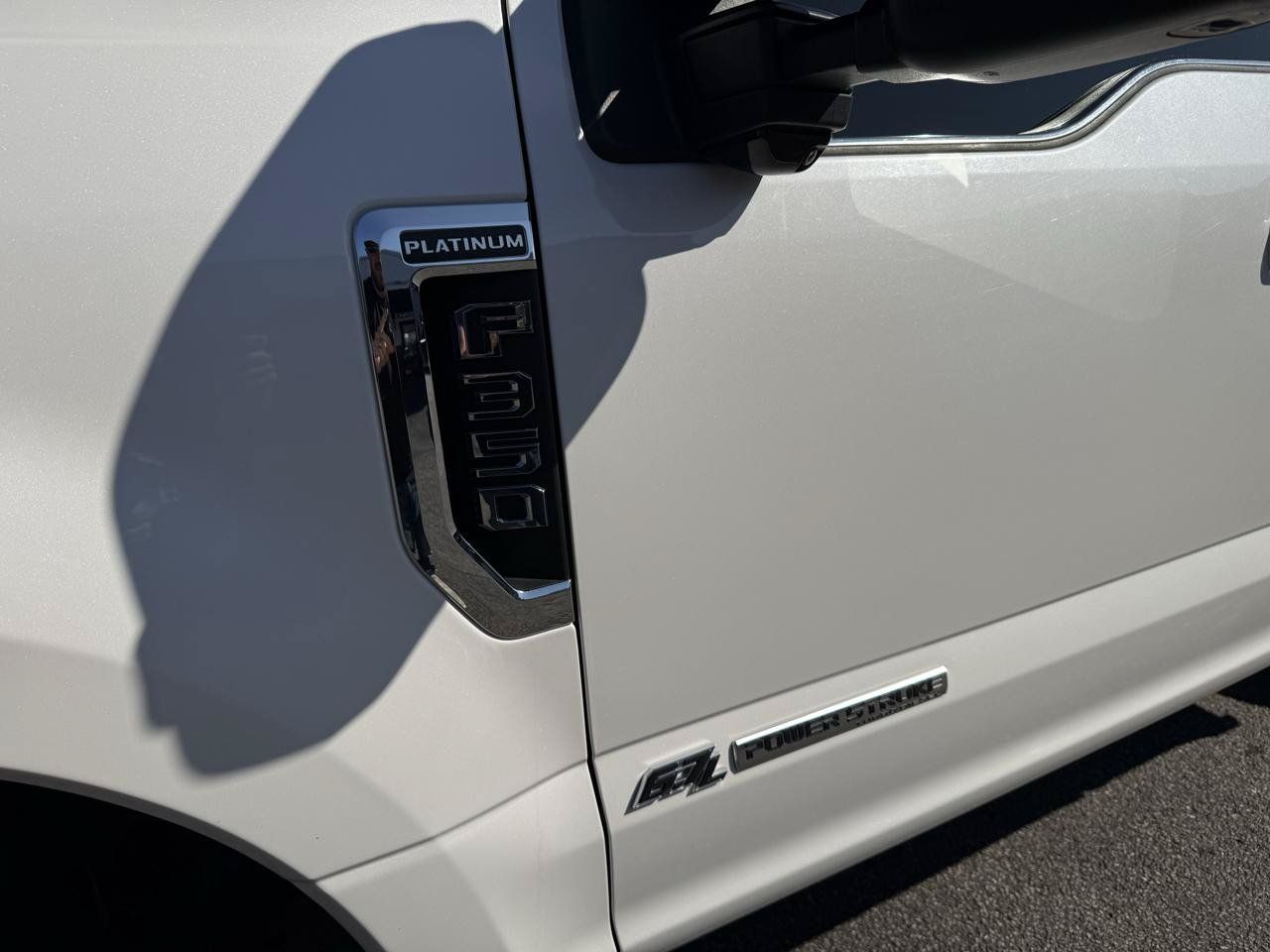 Used 2019 Ford F350 Platinum w/ Platinum Ultimate Package AWD/4WD image 7