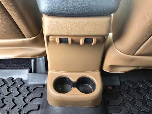 Used 2012 Jeep Wrangler Unlimited Sahara w/ Connectivity Group image 26