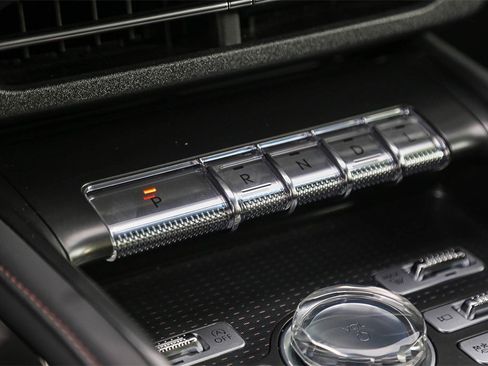 Certified 2024 Lincoln Nautilus Reserve w/ Equipment Group 202A image 24