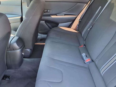 Certified 2025 Hyundai Elantra Sport FWD image 10