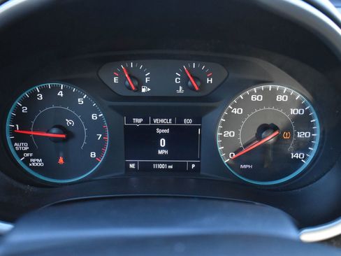 Used 2022 Chevrolet Malibu LT image 32