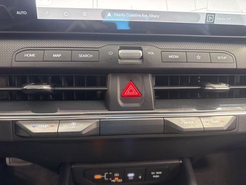 Used 2025 Kia K4 GT-Line w/ GT-Line Premium Package image 15