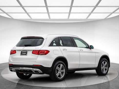 Certified 2022 Mercedes-Benz GLC 300 4MATIC image 4