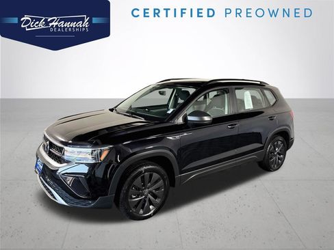 Certified 2022 Volkswagen Taos S FWD image 1