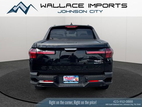 Used 2024 Hyundai Santa Cruz Night AWD/4WD image 4