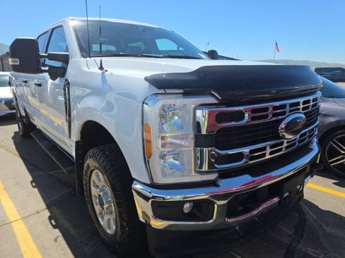 Used 2023 Ford F250 XLT w/ 360-Degree Camera Package AWD/4WD image 2