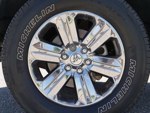 Used 2018 Ford F150 King Ranch w/ Equipment Group 601A Luxury AWD/4WD image 81