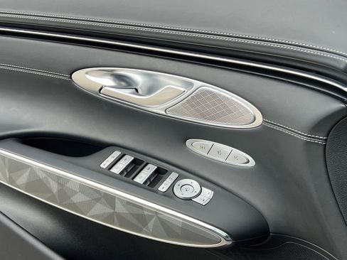 Used 2025 Genesis GV70 3.5T Sport w/ Sport Advanced Package image 28