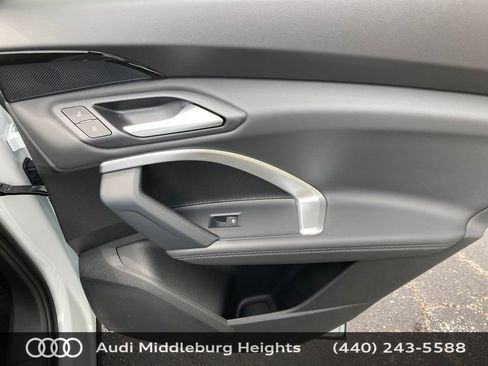 New 2025 Audi Q5 Premium Plus image 24
