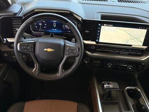 New 2026 Chevrolet Silverado 1500 High Country AWD/4WD image 16
