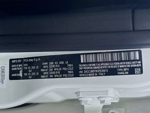 Used 2016 Jeep Renegade Latitude w/ Popular Equipment Group AWD/4WD image 37