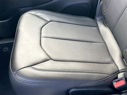 New 2026 Chrysler Pacifica Select image 27