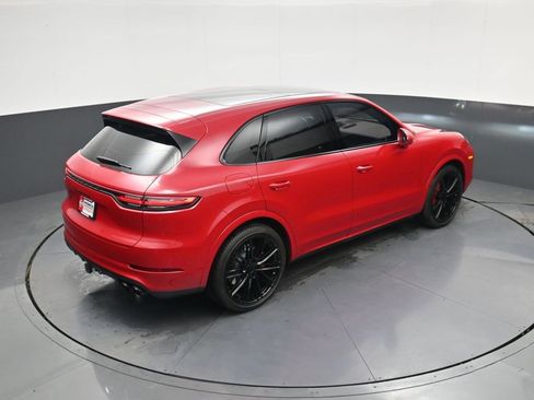 Used 2023 Porsche Cayenne Turbo w/ Premium Package Plus image 35