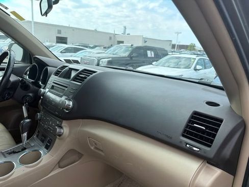 Used 2008 Toyota Highlander Sport AWD/4WD image 22