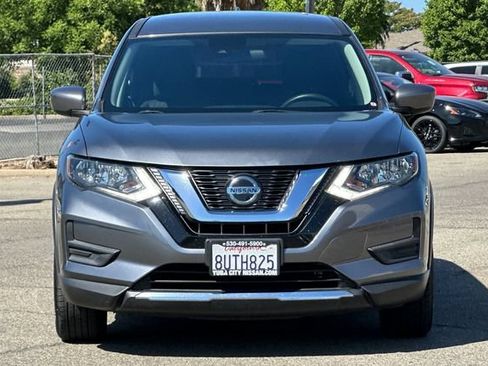 Used 2020 Nissan Rogue S FWD image 9