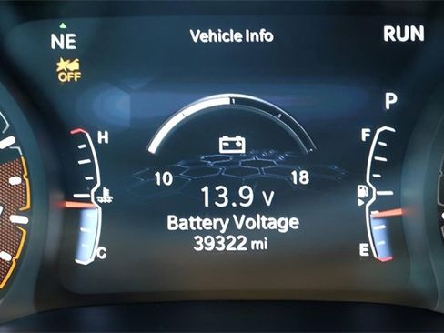 Used 2024 Jeep Compass Latitude image 26