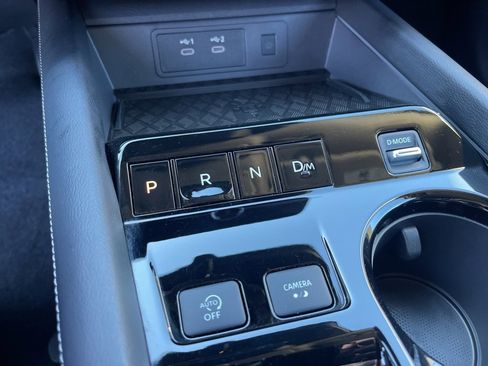 Used 2025 Nissan Murano SV image 14